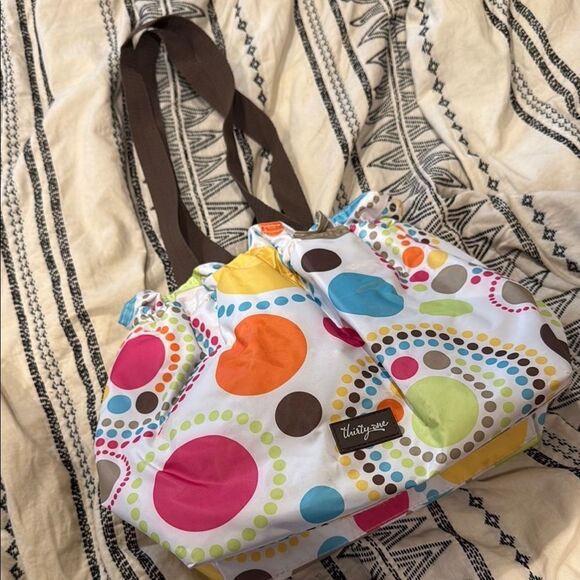 Thirty-One White Dot Lunch Insulated Bag with Playful Design designer tote - Picture 2 of 6